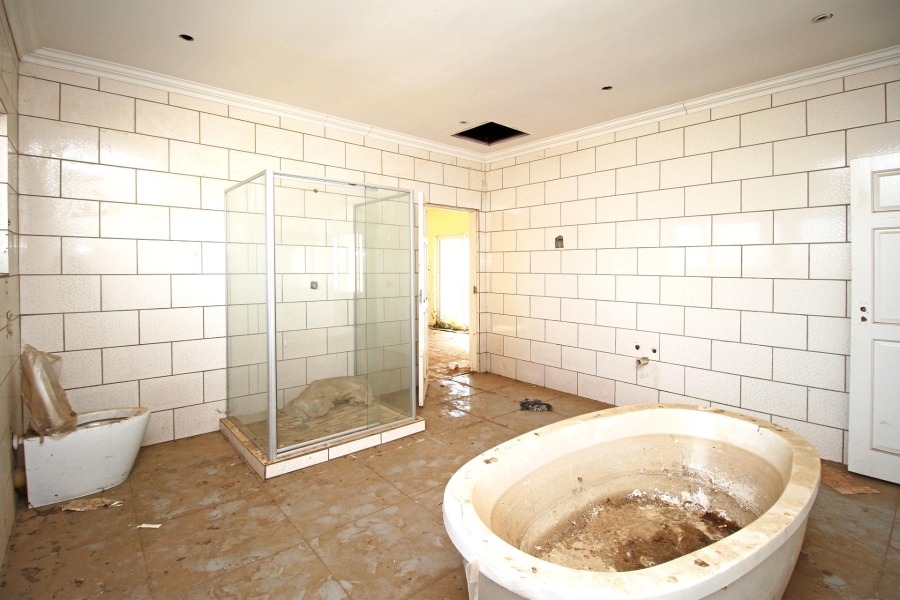 4 Bedroom Property for Sale in Blue Hills Country Estate Gauteng
