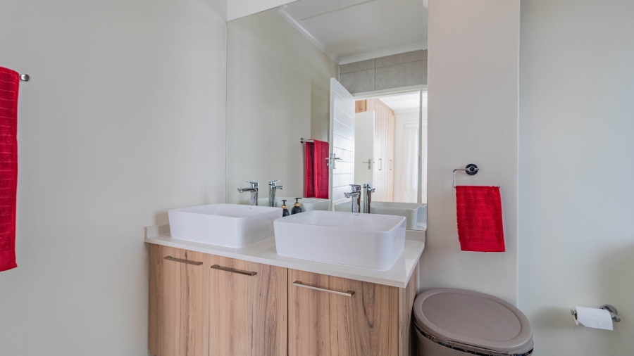 3 Bedroom Property for Sale in Modderfontein Gauteng