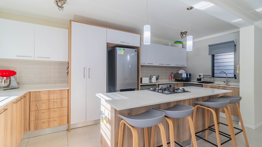 3 Bedroom Property for Sale in Modderfontein Gauteng