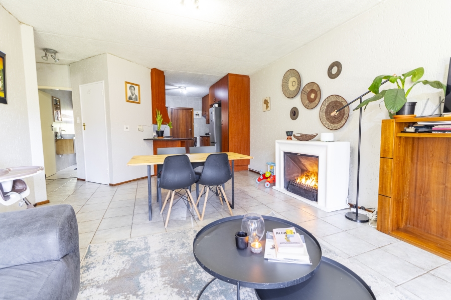 2 Bedroom Property for Sale in Bryanston Gauteng