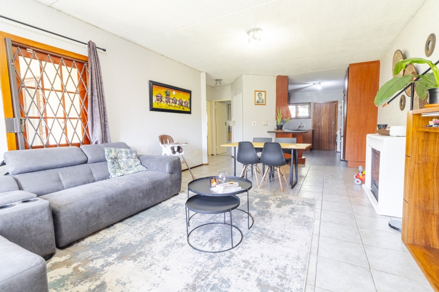 2 Bedroom Property for Sale in Bryanston Gauteng