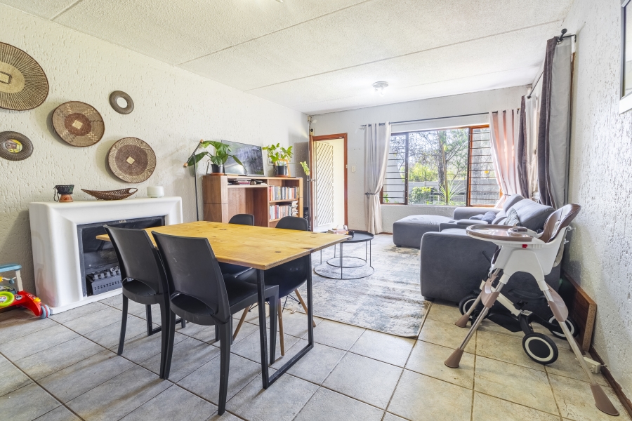 2 Bedroom Property for Sale in Bryanston Gauteng