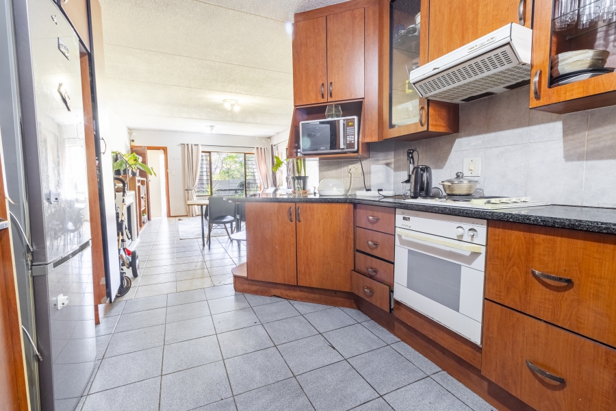 2 Bedroom Property for Sale in Bryanston Gauteng