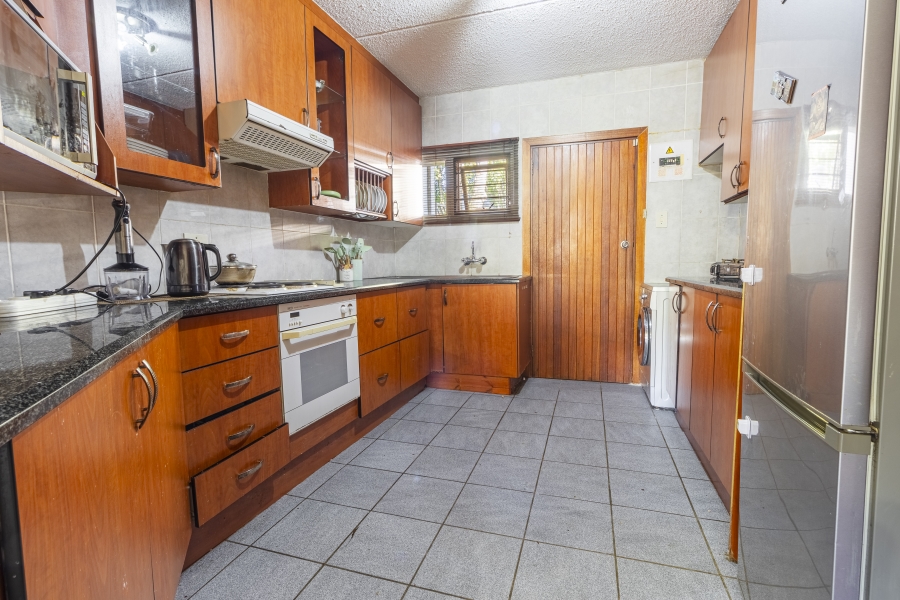 2 Bedroom Property for Sale in Bryanston Gauteng