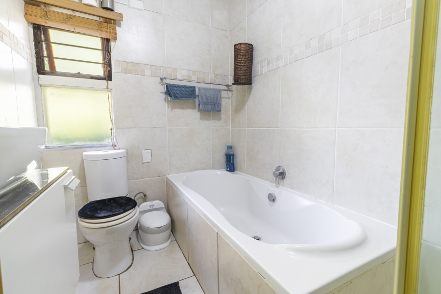 2 Bedroom Property for Sale in Bryanston Gauteng