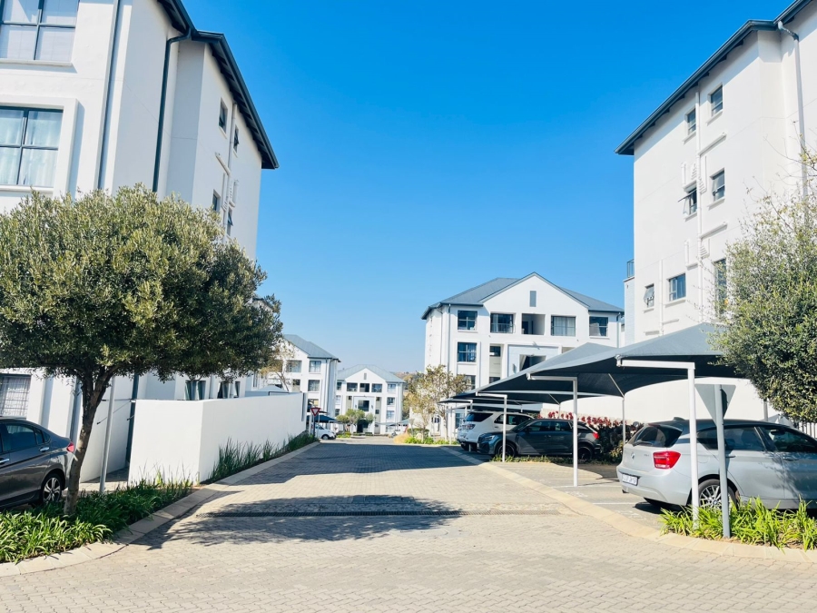 To Let 1 Bedroom Property for Rent in Petervale Gauteng