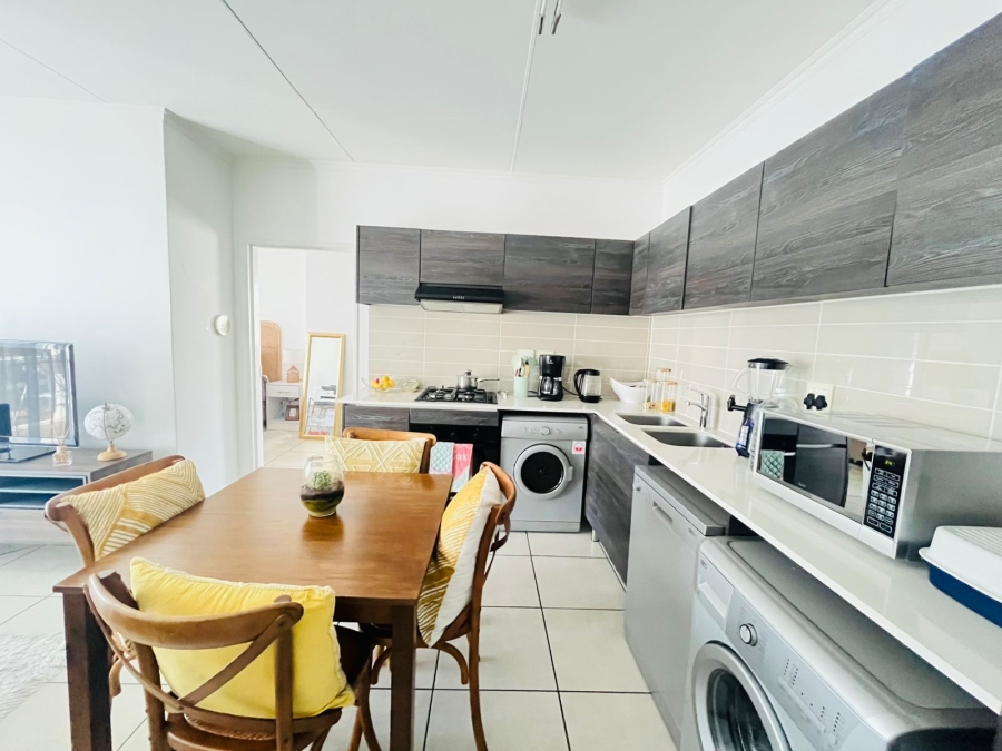 To Let 1 Bedroom Property for Rent in Petervale Gauteng