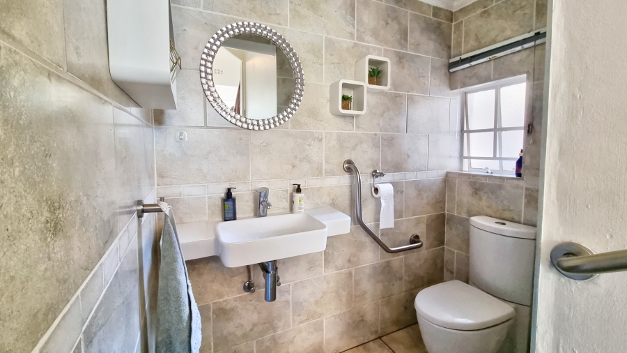 3 Bedroom Property for Sale in Bryanston West Gauteng