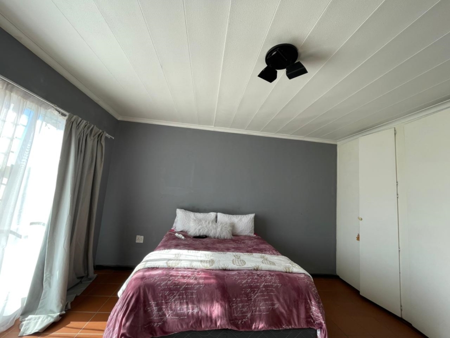 2 Bedroom Property for Sale in Silverfields Gauteng