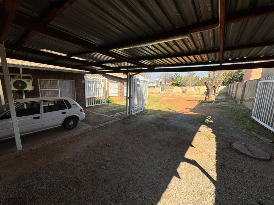 4 Bedroom Property for Sale in Dalpark Gauteng