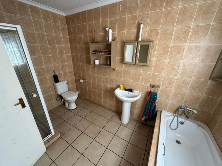 4 Bedroom Property for Sale in Dalpark Gauteng