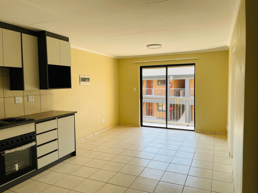 To Let 3 Bedroom Property for Rent in Cloverdene Gauteng