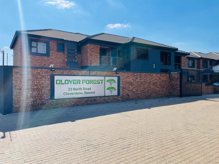 To Let 3 Bedroom Property for Rent in Cloverdene Gauteng