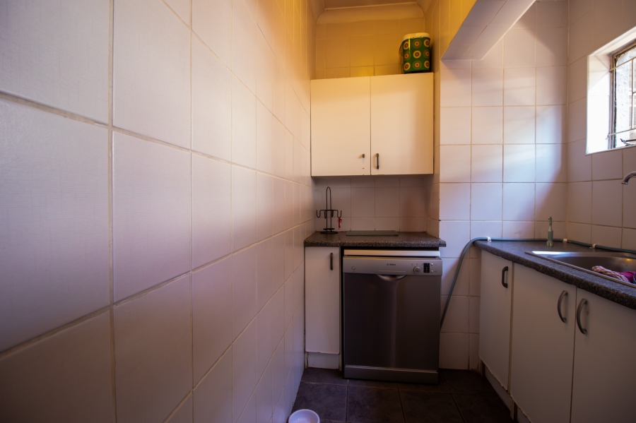 3 Bedroom Property for Sale in Queenswood Gauteng