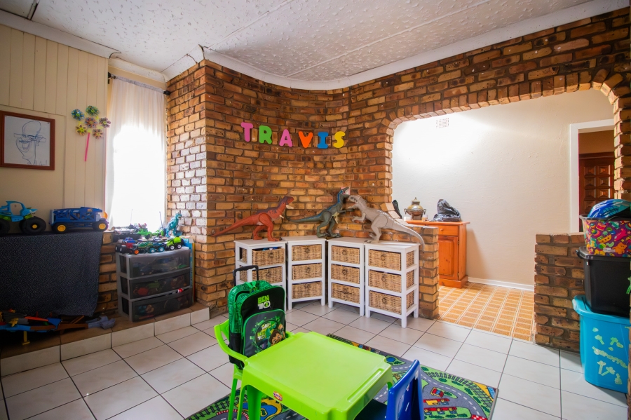 3 Bedroom Property for Sale in Queenswood Gauteng