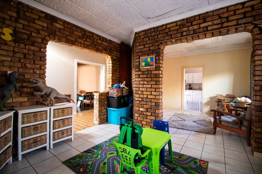 3 Bedroom Property for Sale in Queenswood Gauteng