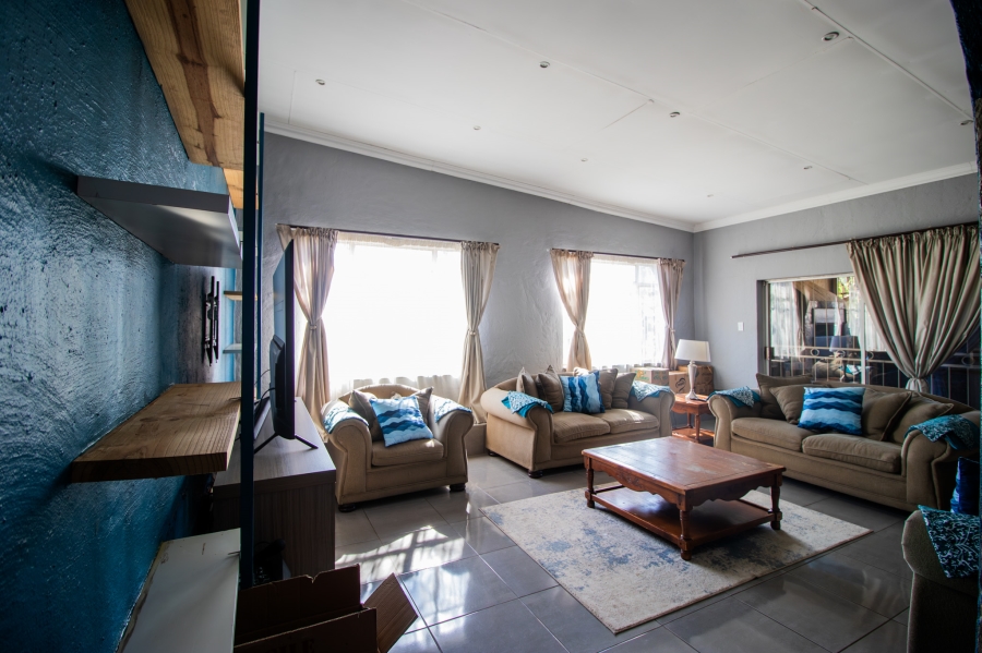 3 Bedroom Property for Sale in Queenswood Gauteng