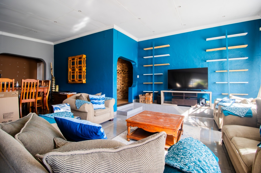 3 Bedroom Property for Sale in Queenswood Gauteng