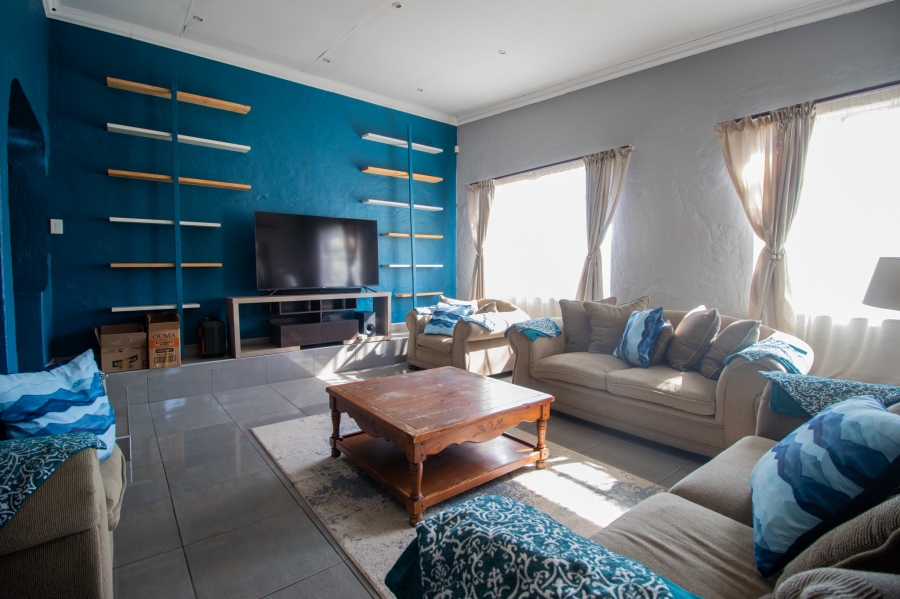 3 Bedroom Property for Sale in Queenswood Gauteng