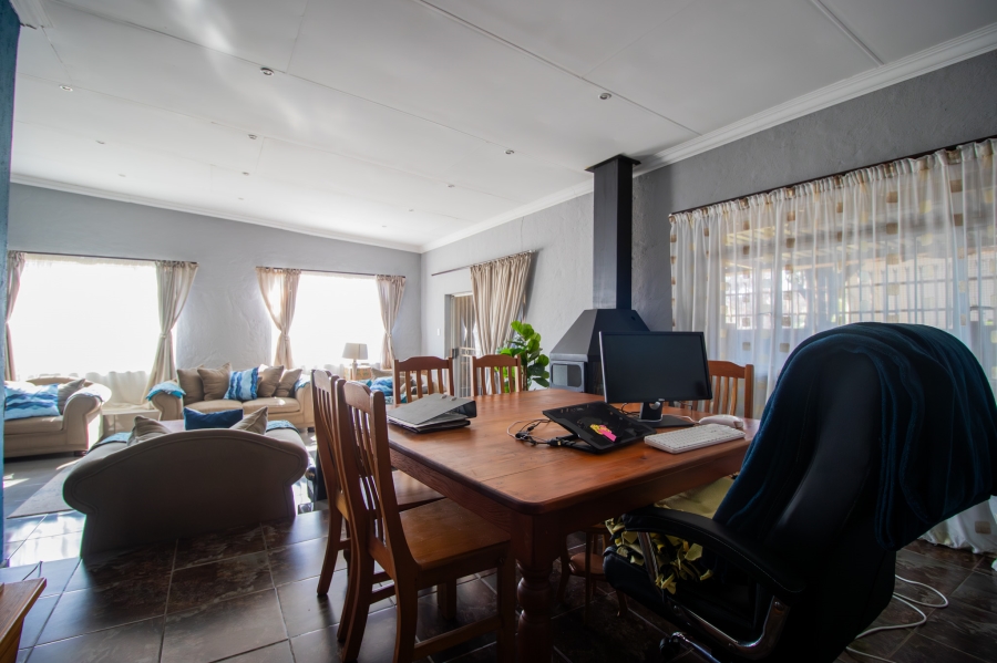3 Bedroom Property for Sale in Queenswood Gauteng