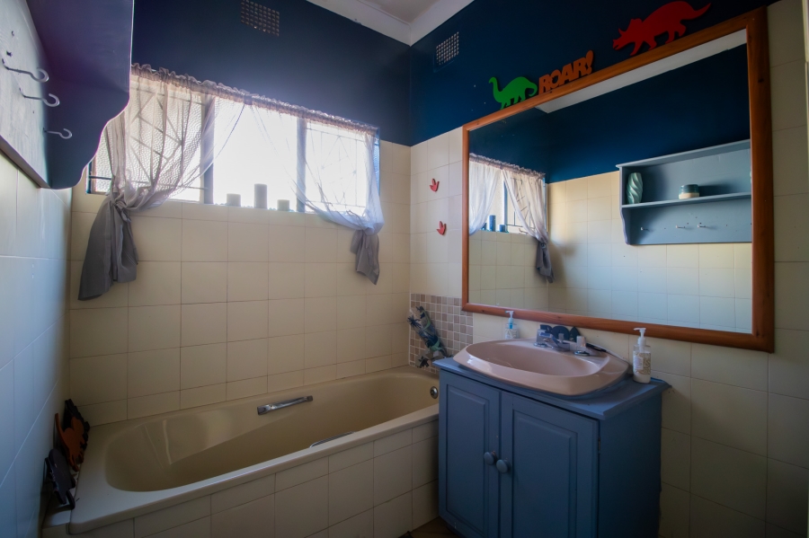 3 Bedroom Property for Sale in Queenswood Gauteng
