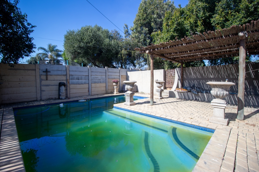 3 Bedroom Property for Sale in Queenswood Gauteng
