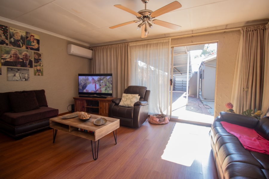 3 Bedroom Property for Sale in Queenswood Gauteng