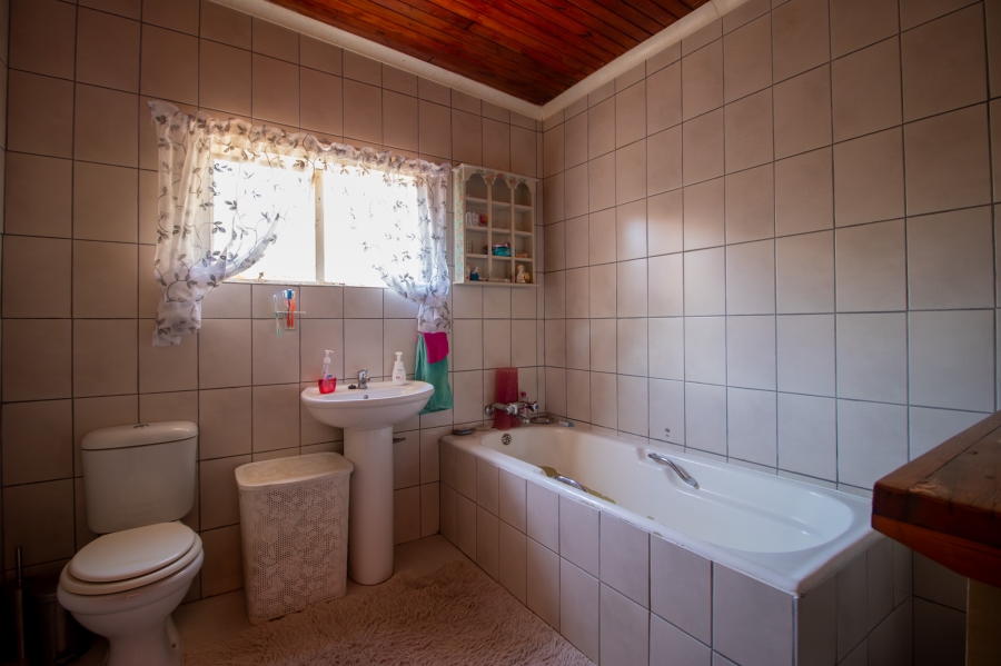 3 Bedroom Property for Sale in Queenswood Gauteng