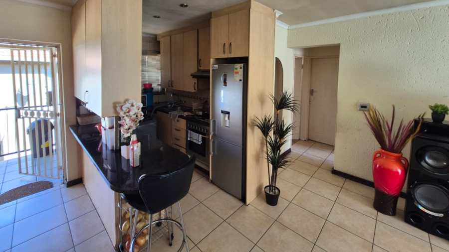 2 Bedroom Property for Sale in Comet Gauteng