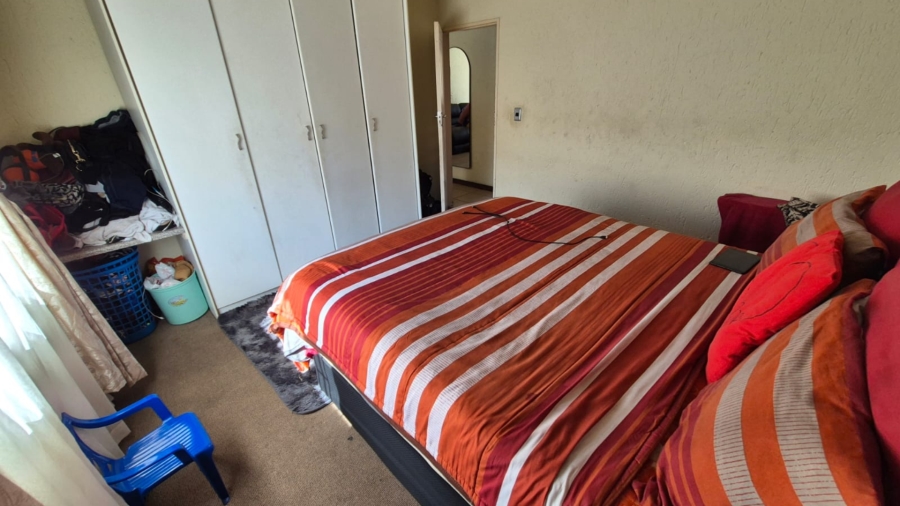 2 Bedroom Property for Sale in Comet Gauteng