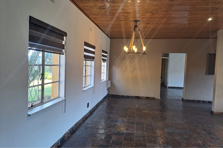 4 Bedroom Property for Sale in Roodekrans Gauteng