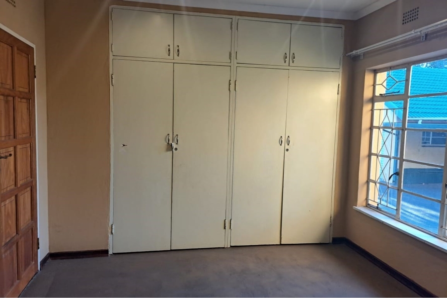 4 Bedroom Property for Sale in Roodekrans Gauteng