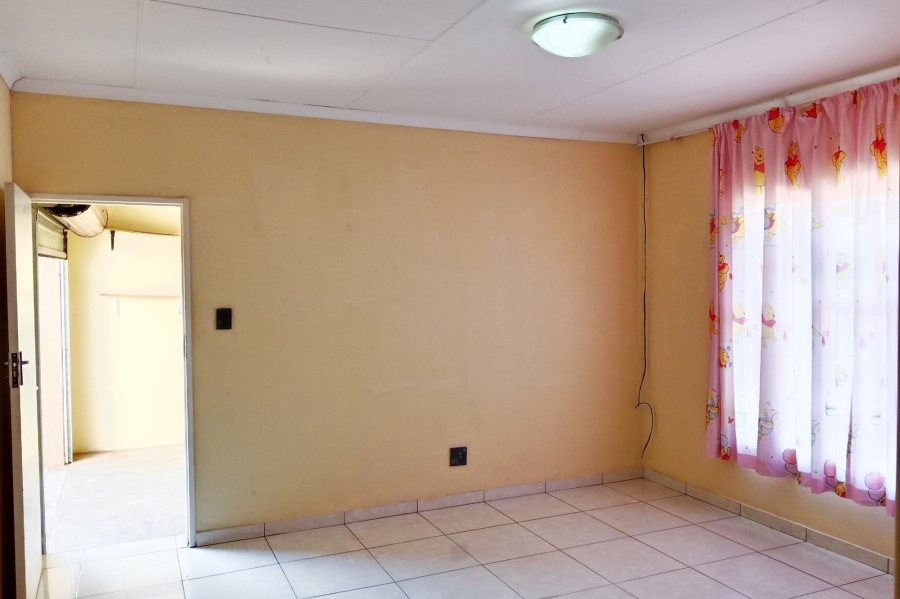 To Let 2 Bedroom Property for Rent in The Orchards Gauteng