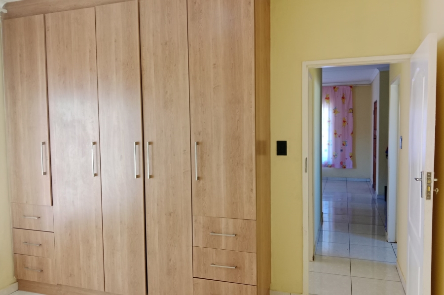 To Let 2 Bedroom Property for Rent in The Orchards Gauteng