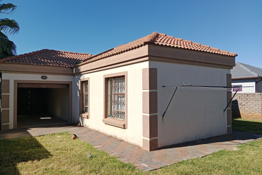 To Let 2 Bedroom Property for Rent in The Orchards Gauteng