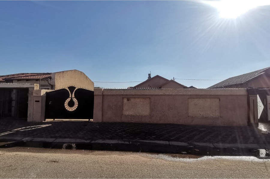 2 Bedroom Property for Sale in Dobsonville Gardens Gauteng