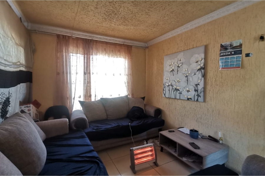 2 Bedroom Property for Sale in Dobsonville Gardens Gauteng