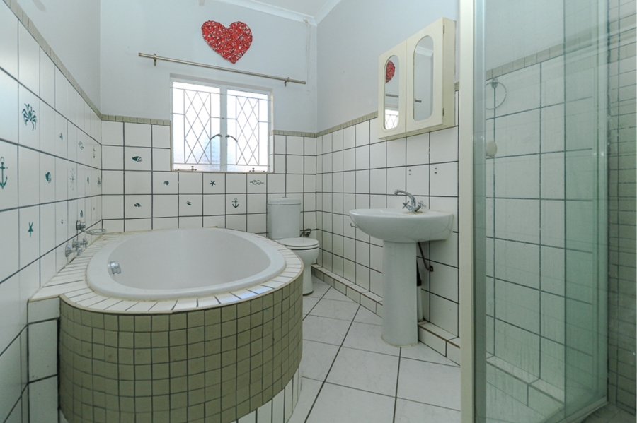 To Let 2 Bedroom Property for Rent in Ravenswood Gauteng