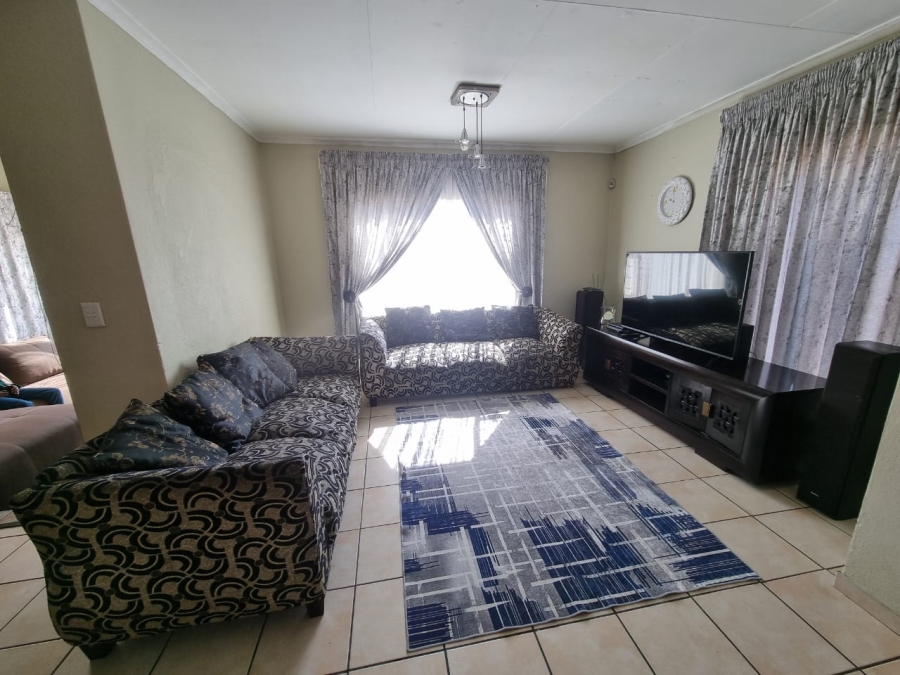 3 Bedroom Property for Sale in Elandshaven Gauteng