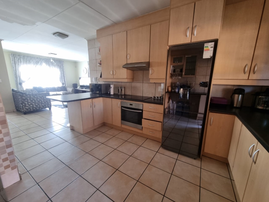 3 Bedroom Property for Sale in Elandshaven Gauteng