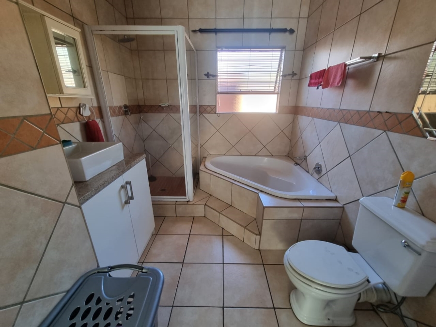 3 Bedroom Property for Sale in Elandshaven Gauteng