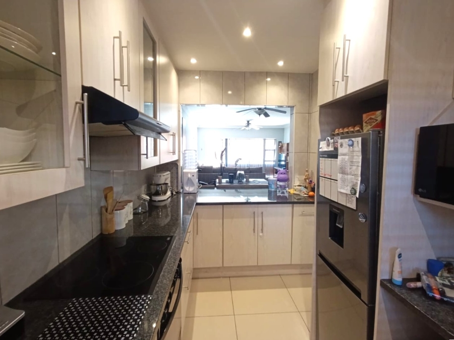 2 Bedroom Property for Sale in South Crest Gauteng