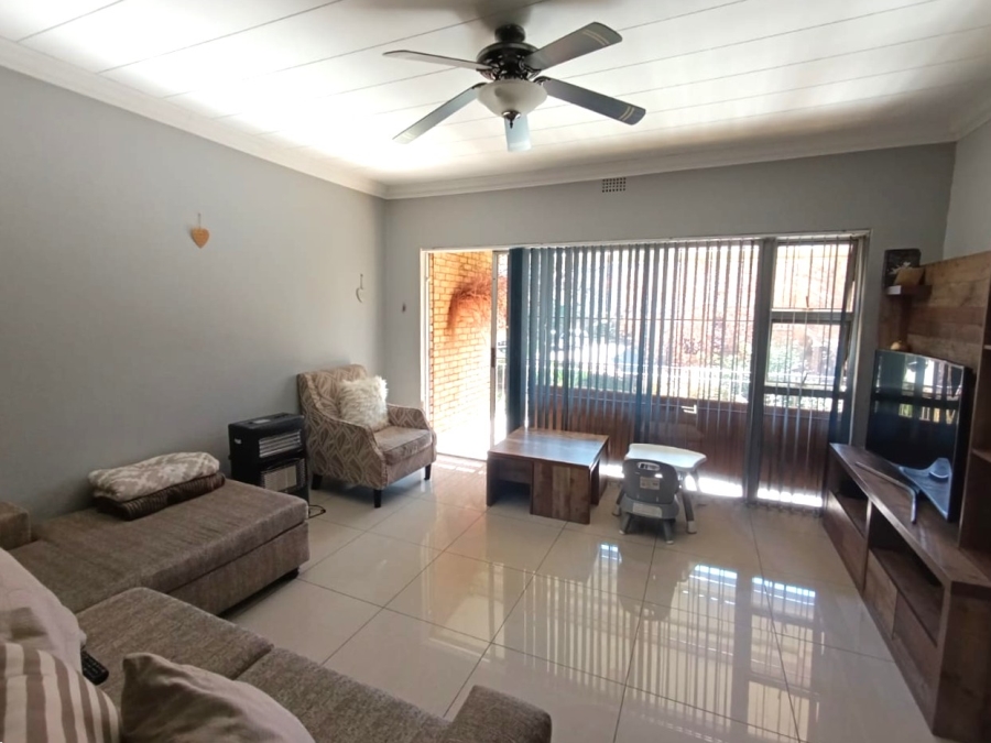 2 Bedroom Property for Sale in South Crest Gauteng