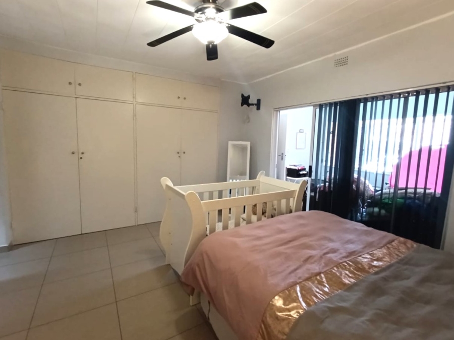 2 Bedroom Property for Sale in South Crest Gauteng