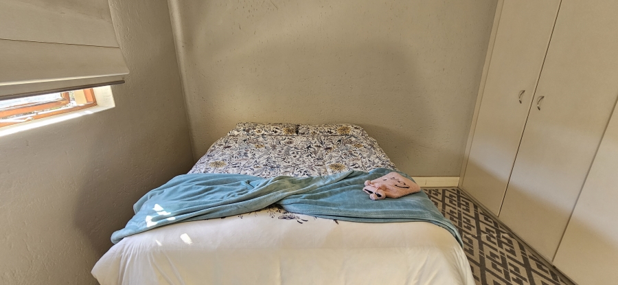 2 Bedroom Property for Sale in New Market Gauteng
