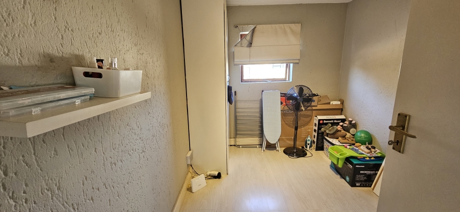 2 Bedroom Property for Sale in New Market Gauteng