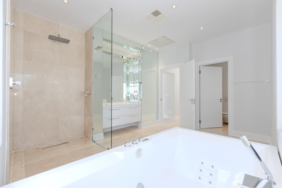 4 Bedroom Property for Sale in Dainfern Golf Estate Gauteng