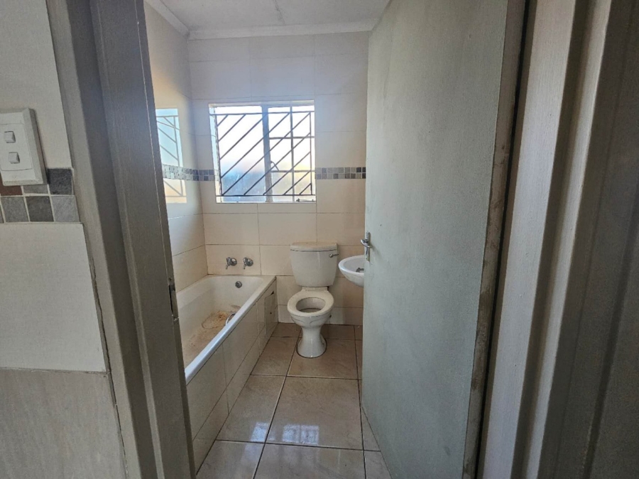 To Let 2 Bedroom Property for Rent in Cosmo City Gauteng