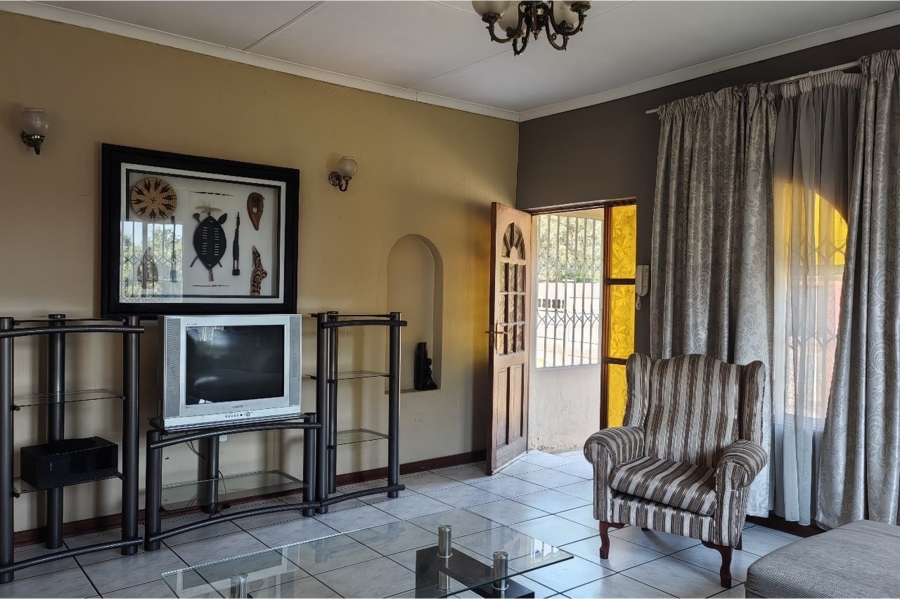 3 Bedroom Property for Sale in Brackendowns Gauteng