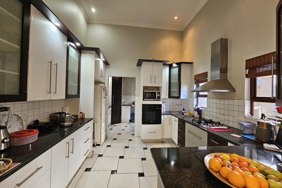 To Let 4 Bedroom Property for Rent in Blue Valley Golf Estate Gauteng